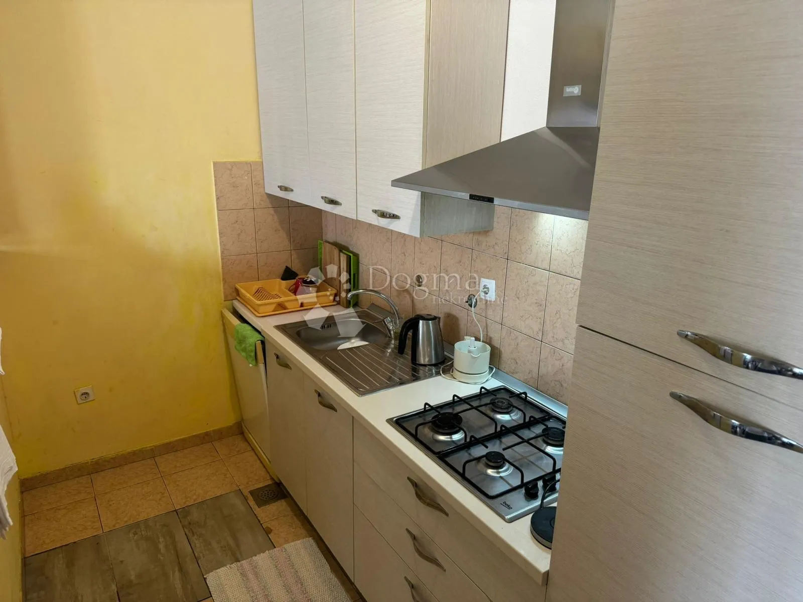 prodaje se kuća na čiovu - savršena prilika za investiciju! - slika 8