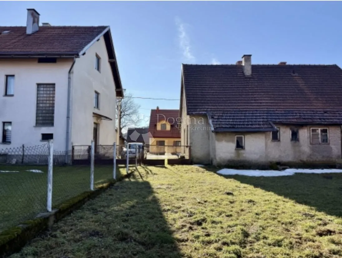 kuća za adaptaciju sa potencijalom - slika 11