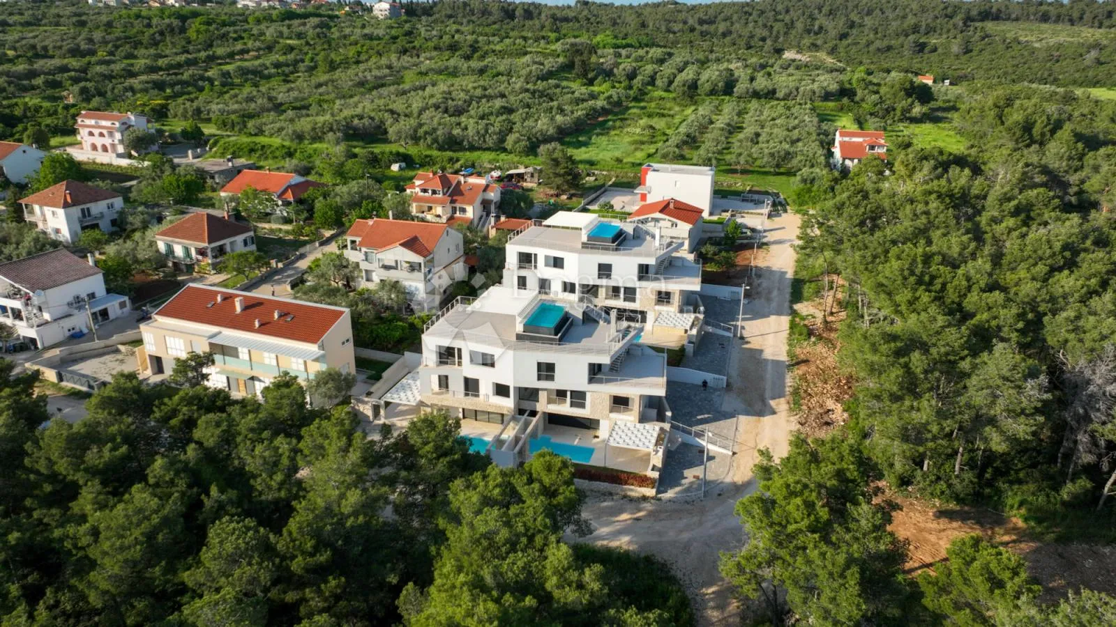 raskošan penthaus s bazenom, 100 m od mora - slika 3