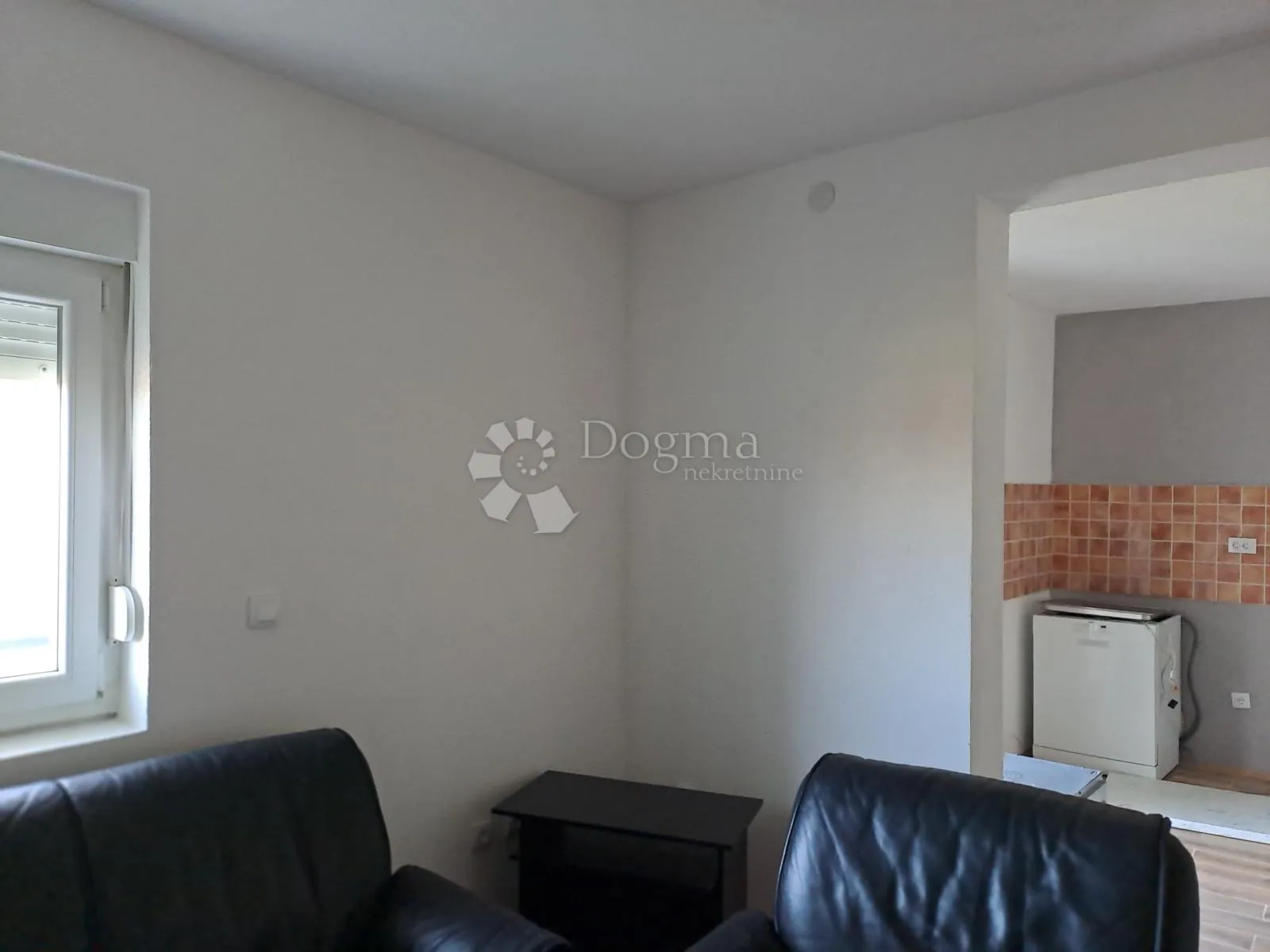 novo uređena kuća s krasnim pogledom - slika 15