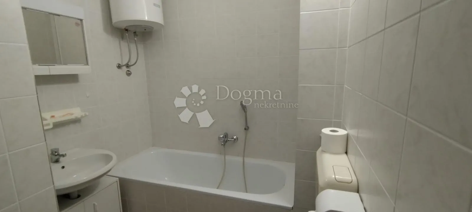 krk grad apartman sa spektakularnim pogledom - slika 12