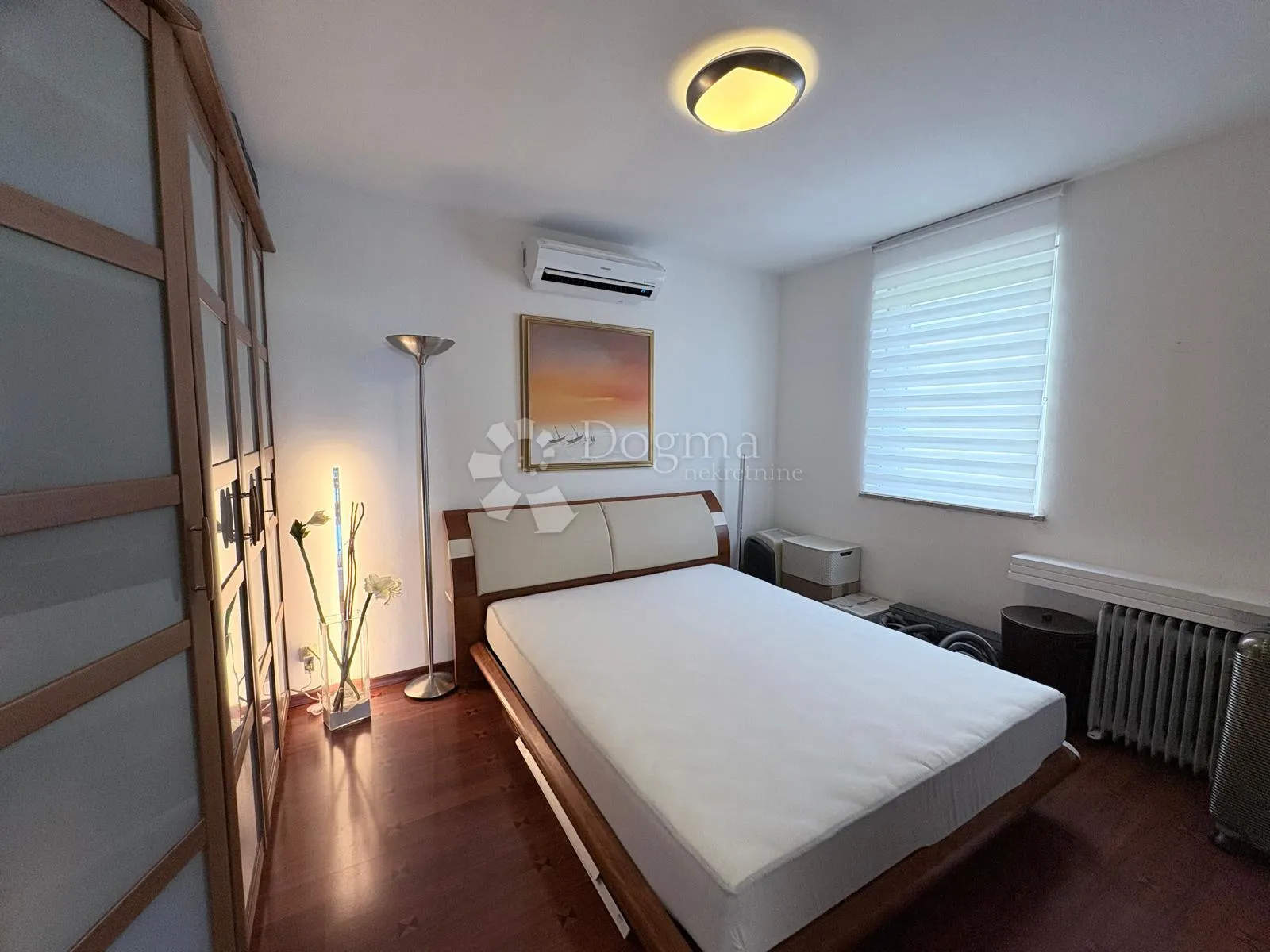 eskluzivan apartman, 70 m od mora sa panoramskim pogledom i vrtom - slika 27