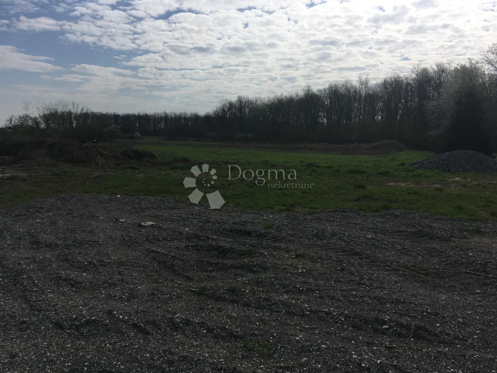 zagreb okolica -zemljište u građevnoj zoni - 6900 m2 - slika 6