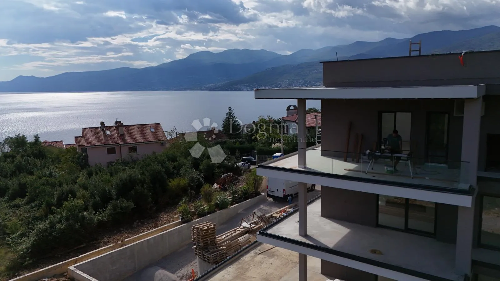 luksuzni penthouse bivio - slika 18