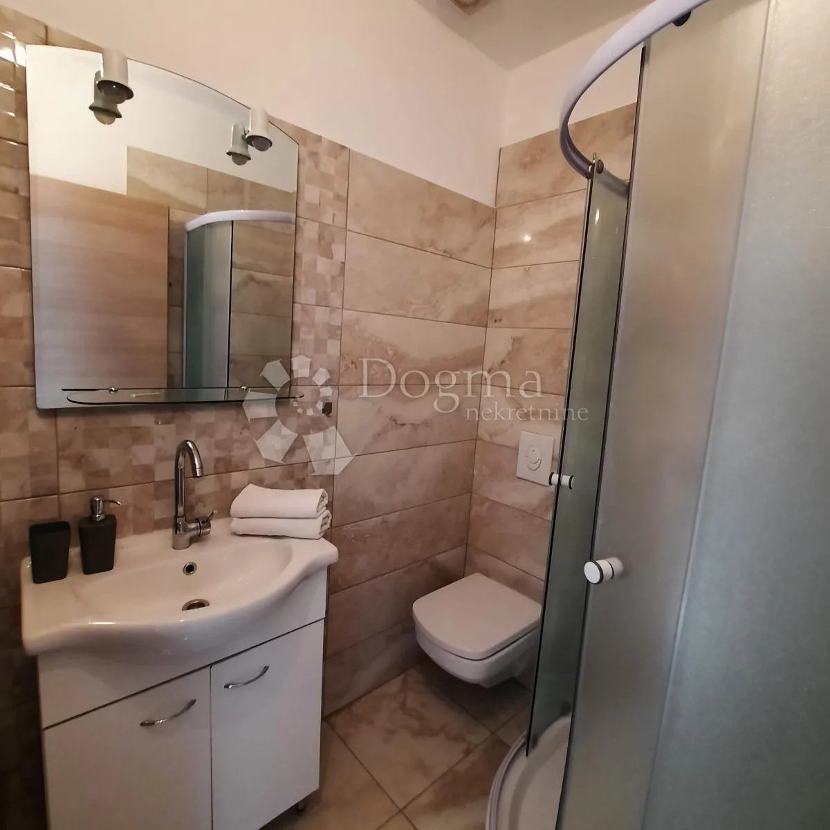 vodice, predivna kuća s pogledom na more - slika 18