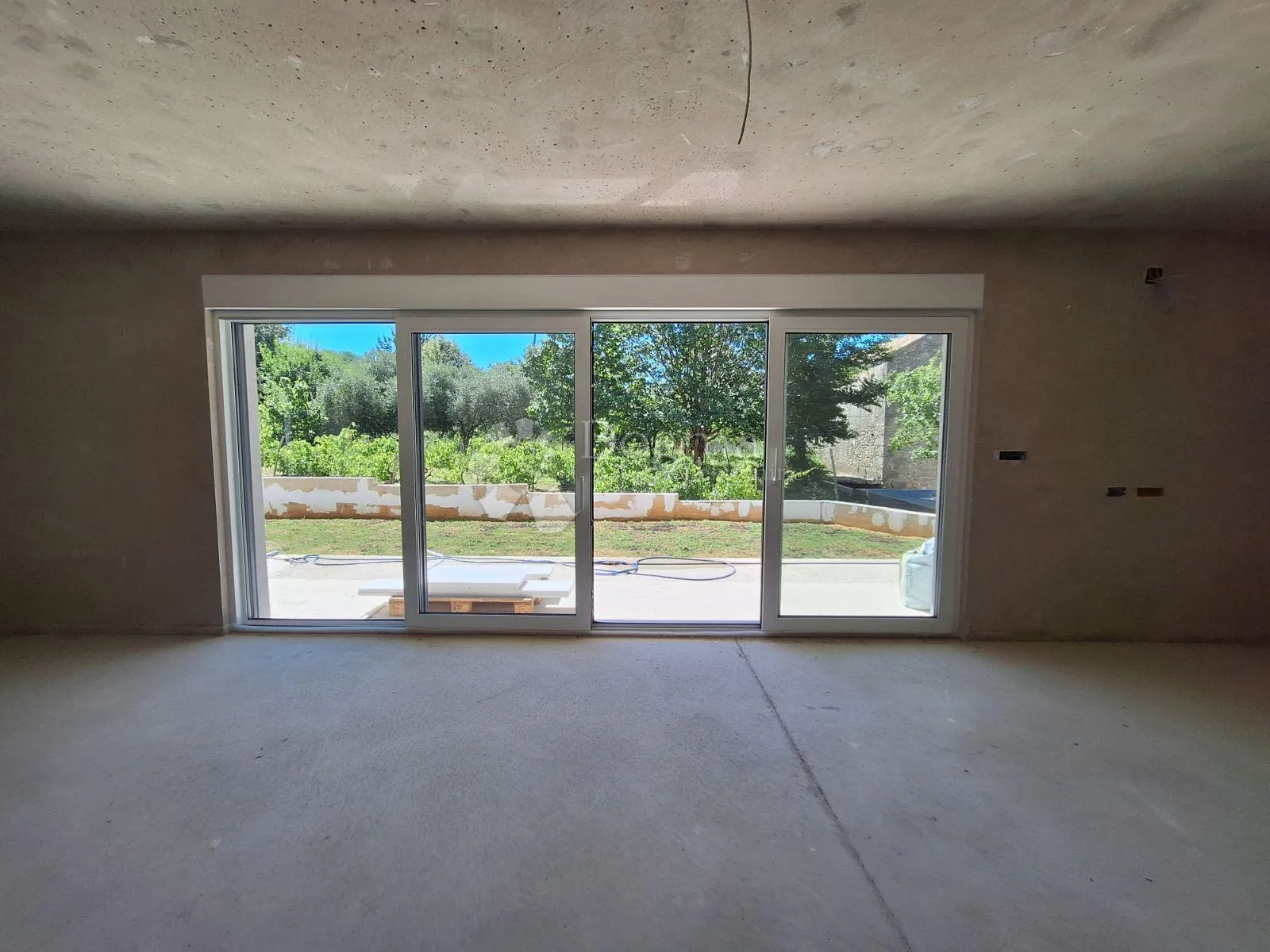 novogradnja, apartman u prizemlju sa okućnicom od 135 m2 - slika 6
