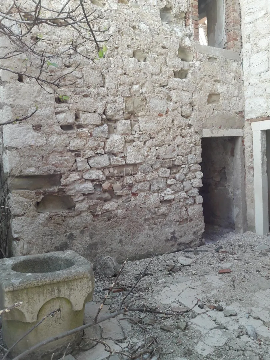 palača iz xv.st., pag - slika 9