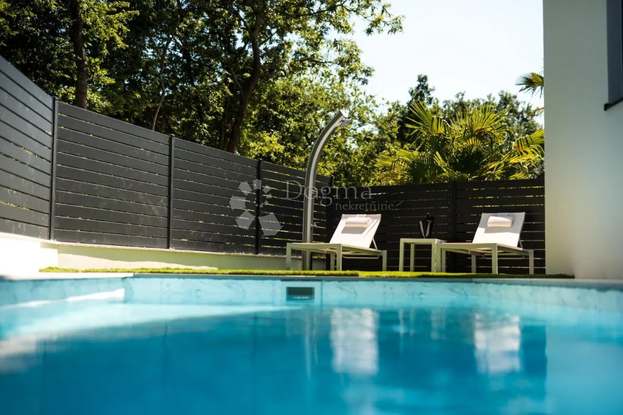 njivice apartman 145m2 sa bazenom - slika 6