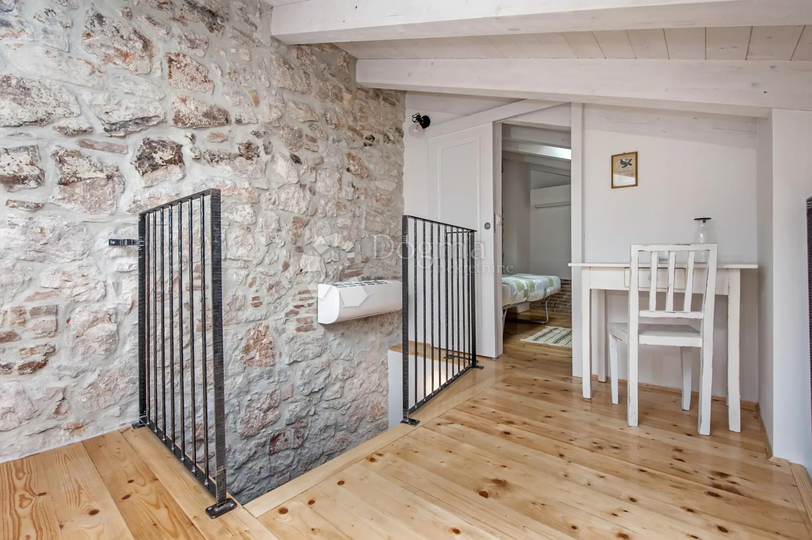 rovinj - sniženo! kuca s 3 apartmana u srcu starog grada - slika 68
