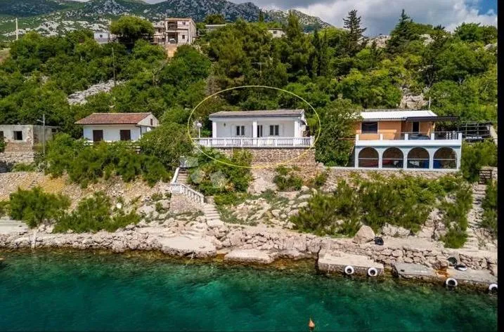 karlobag cesarica kuća prvi red do mora - slika 3