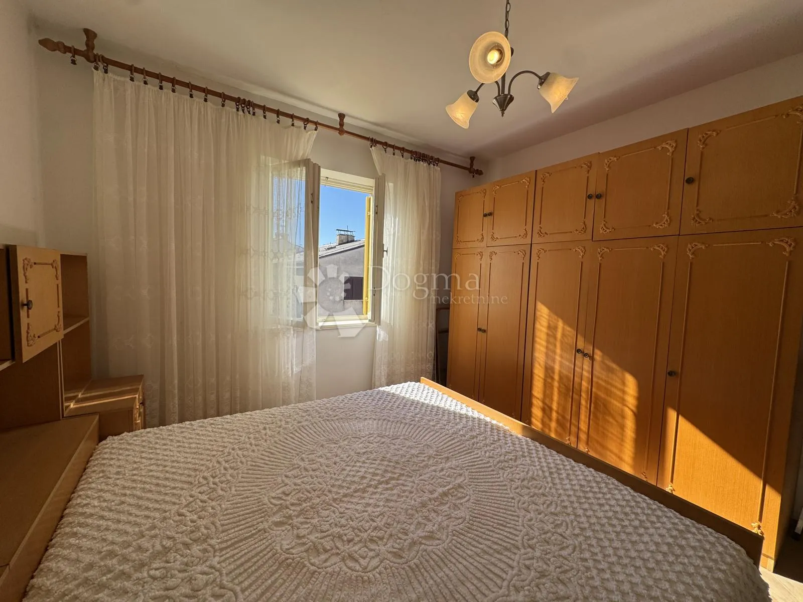 apartman/ stan u senju 100 m od plaže - slika 8