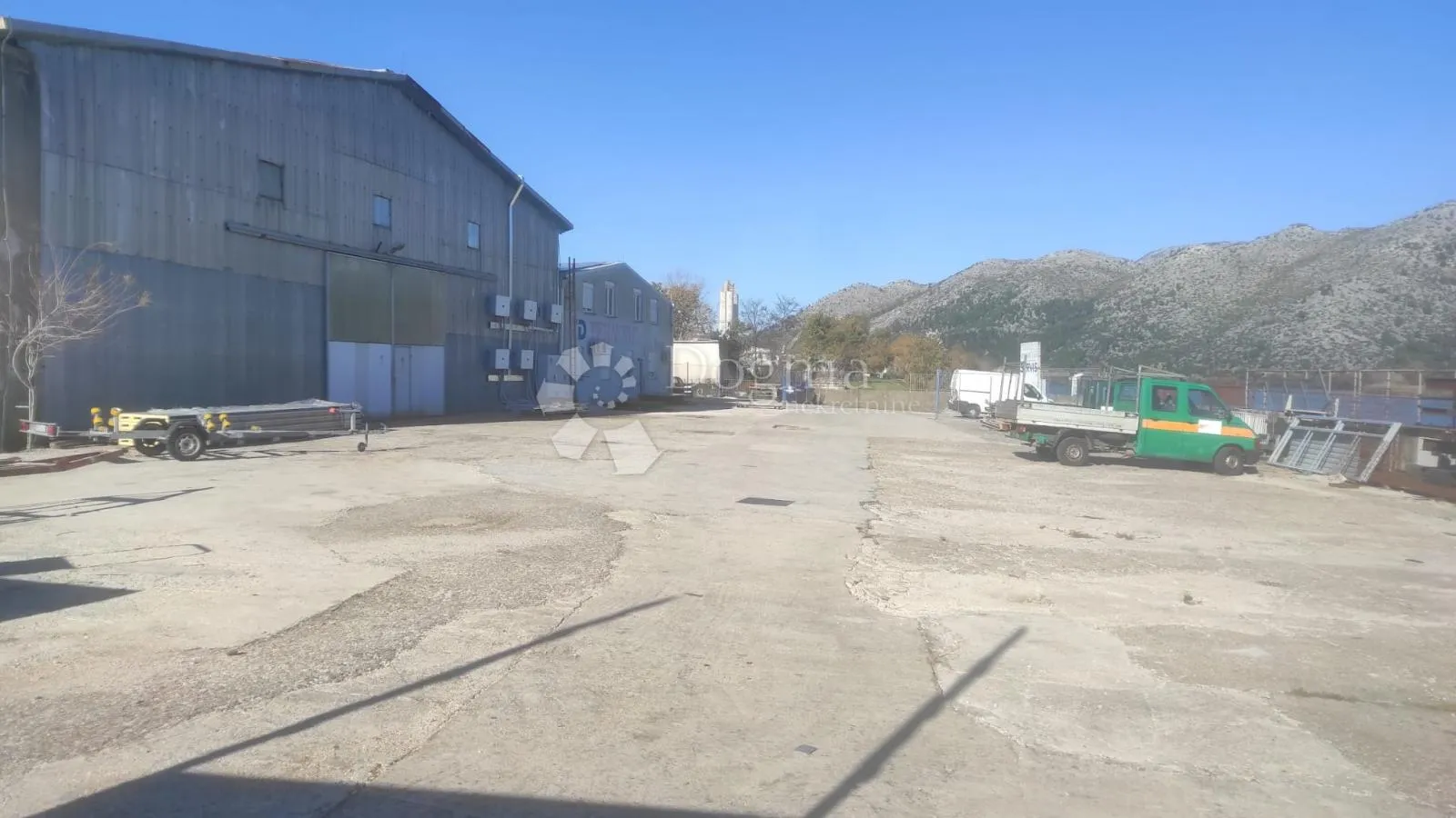 proizvodno–skladišni kompleks u opuzenu 1750 m2 - slika 7