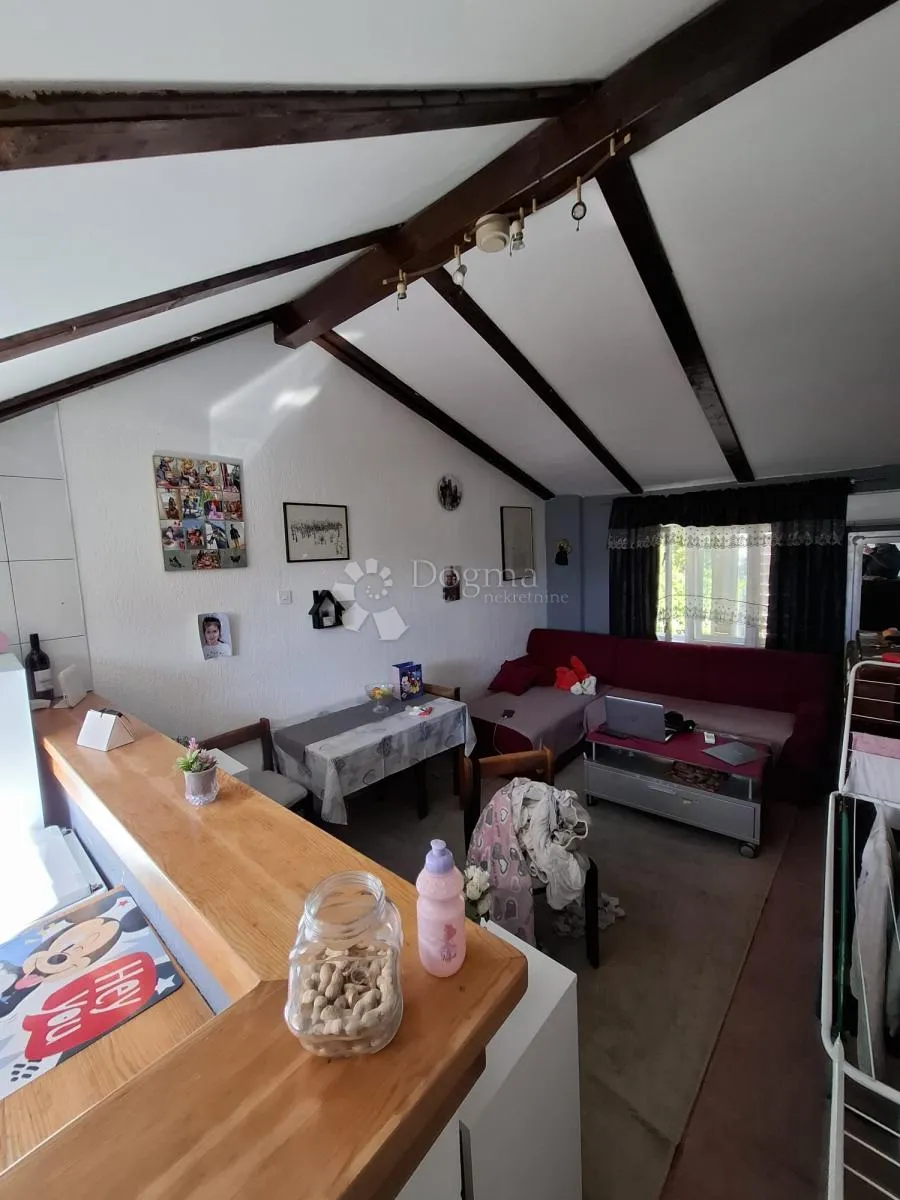 kuća s dvorištem vrapče, parcela 240 m², 2 cjeline - slika 10