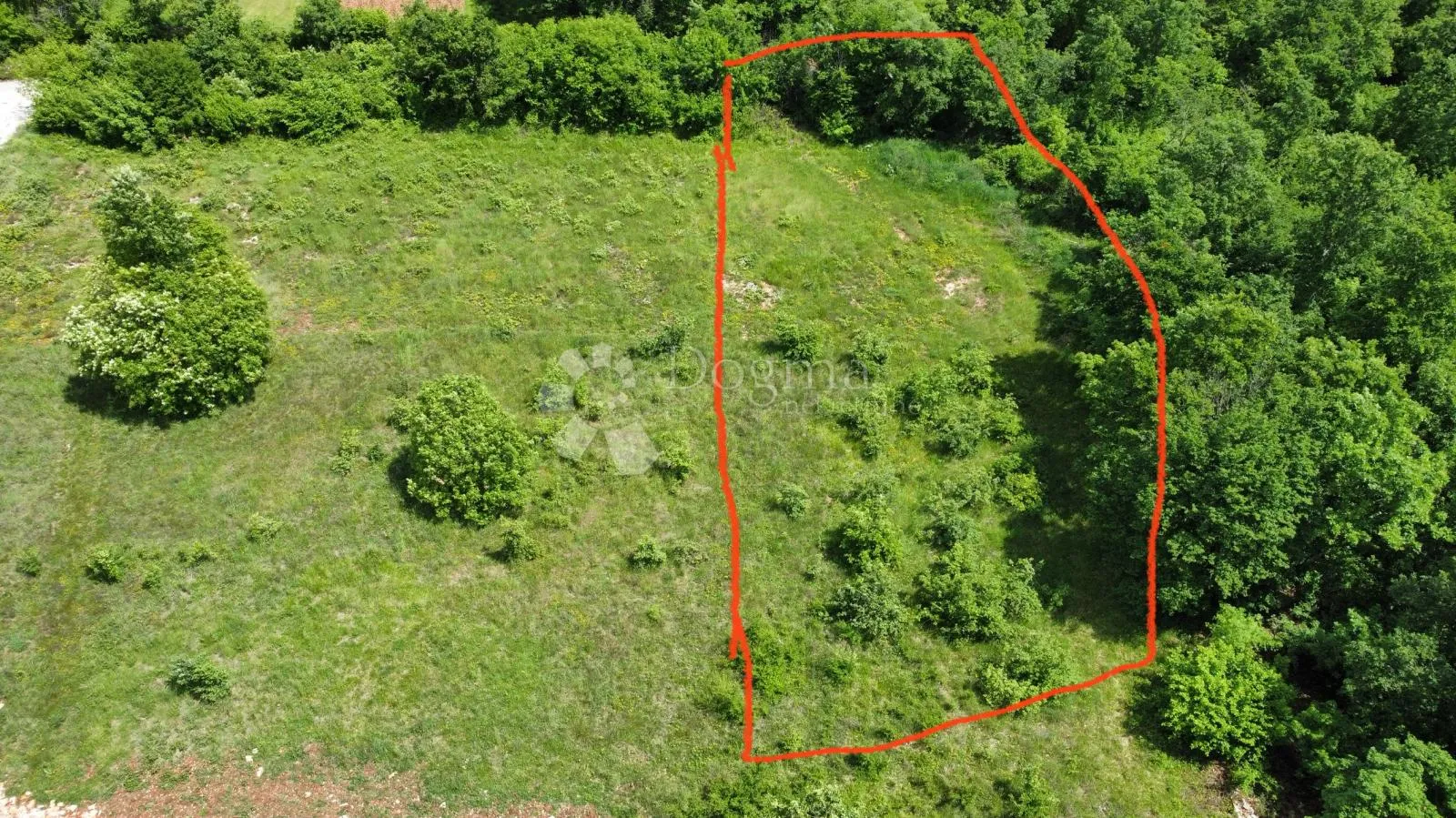 građevinsko zemljište u centralnoj istri, mirna lokacija za vaš dom - slika 2