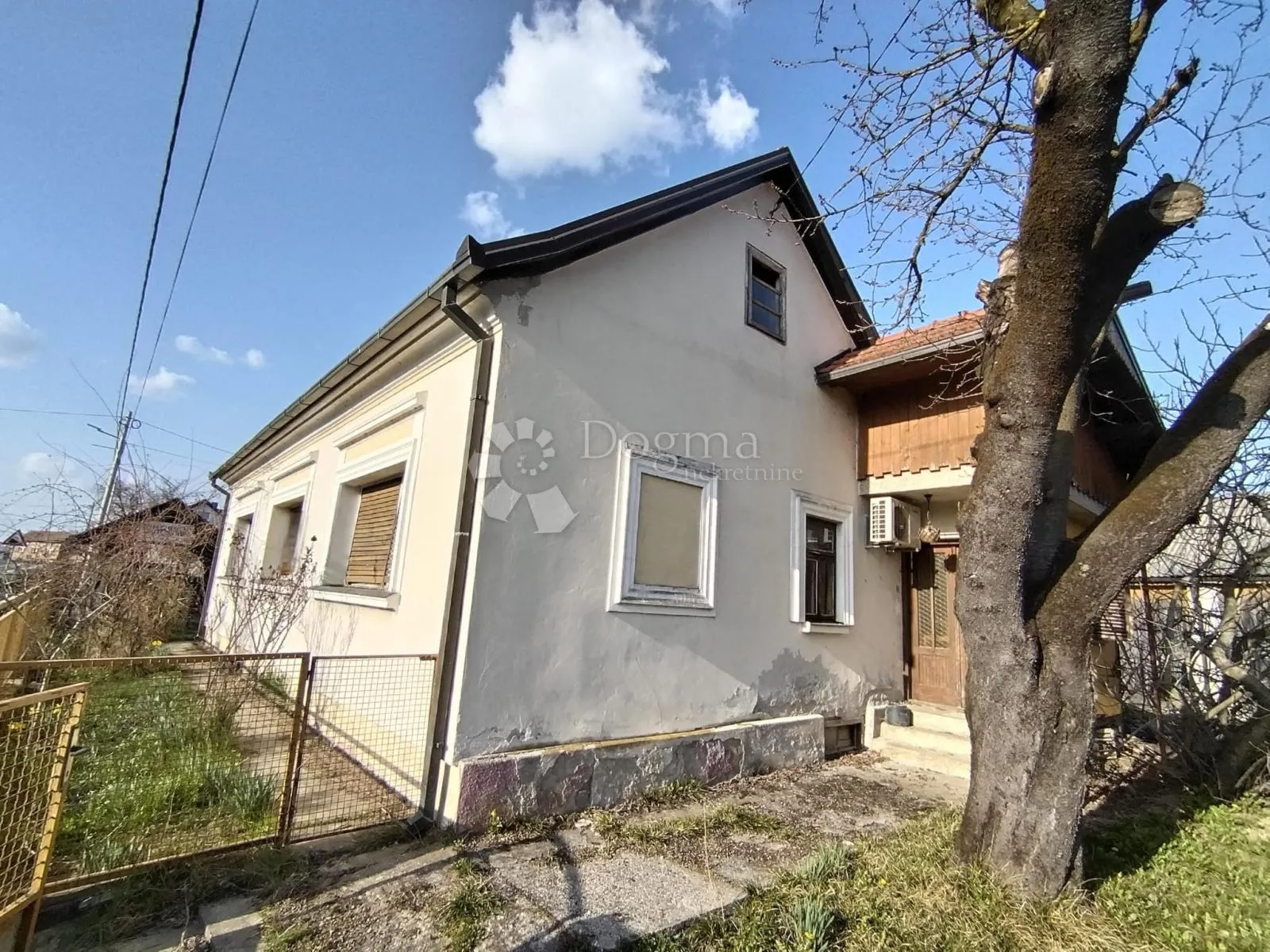 prostrana kuća s velikim dvorištem i zemljištem - sv.ivan žabno - slika 2