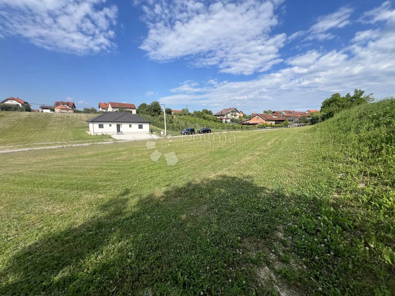 oroslavje velika građevinska parcela 1613 m2, svega 600 m od oro trga - slika 3