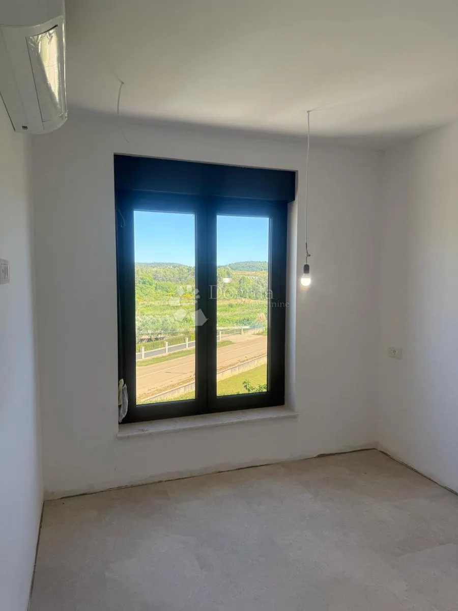 ekskluzivni penthouse uz more, terasa 120 m² - slika 3
