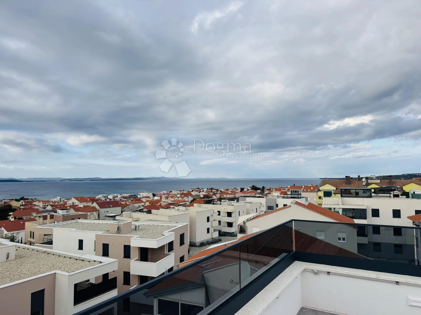 diklovac | penthouse s krovnom terasom, pogled na more - slika 30