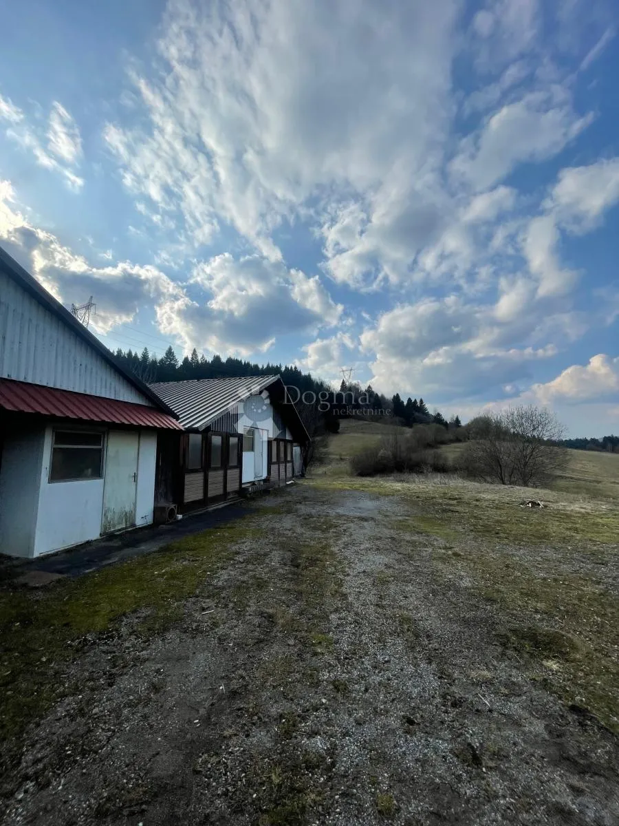 kuća u sungeru sa velikim potencijalom - slika 36