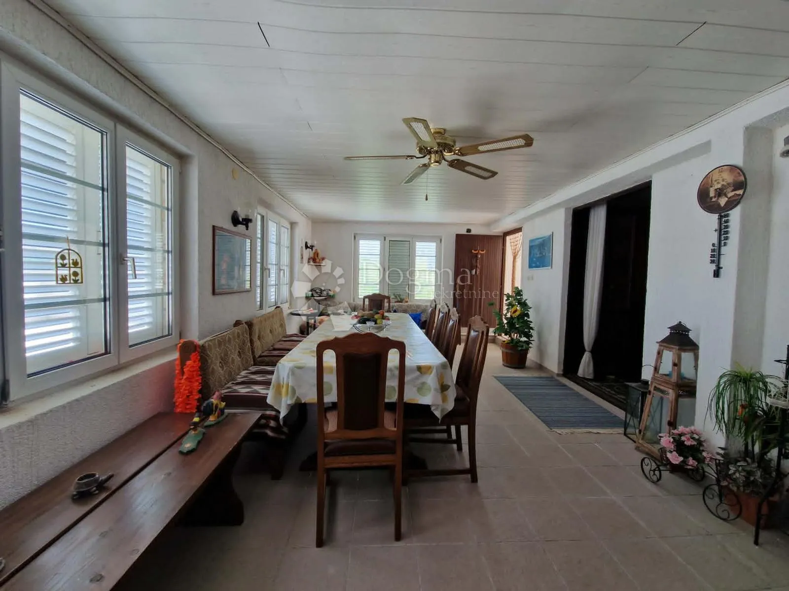 pag - kuća s 2 apartmana 282,80 m2 - 250 m od mora - slika 13