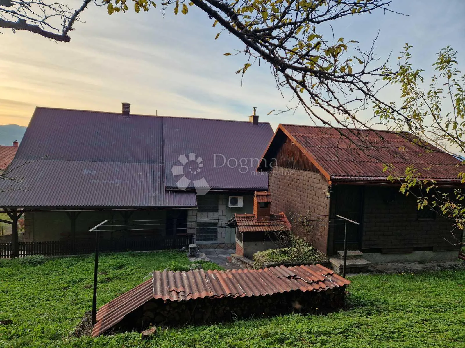 kuća 250m2 - slika 5