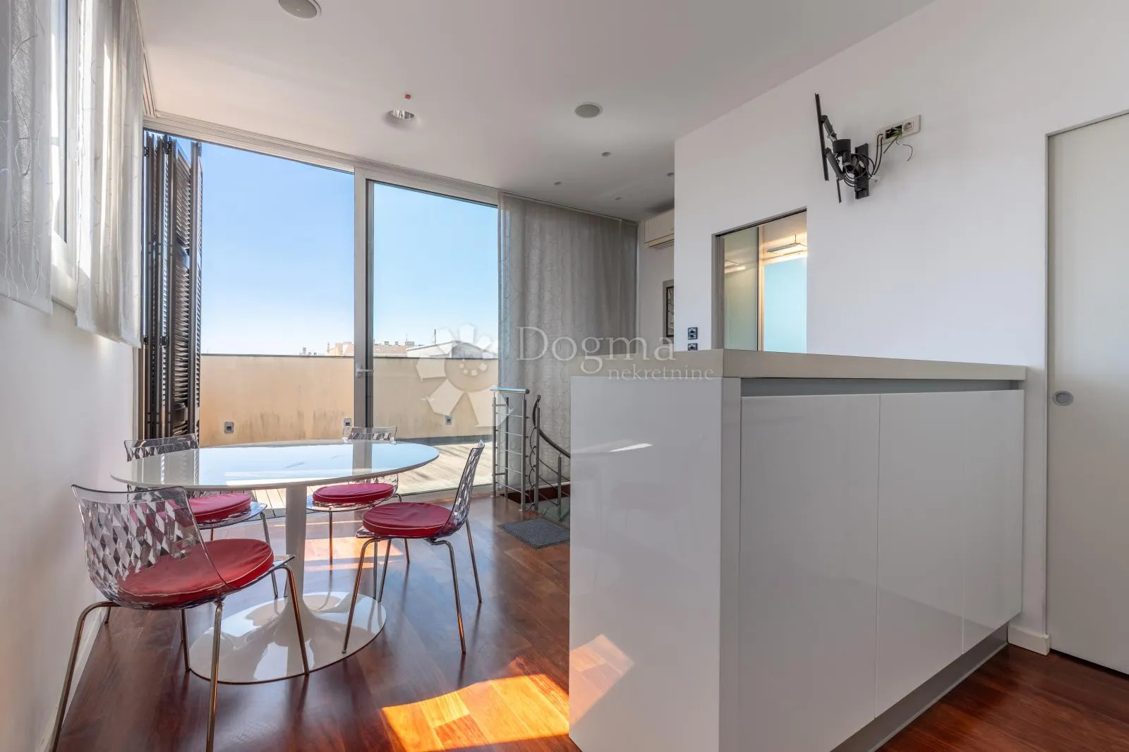 drugi nemaju !! mi imamo – stan 153,90 m² s tersom 25 m², centar rijeke - slika 24