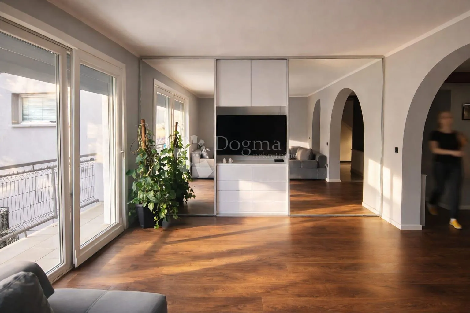 dvoetažni stan 250 m2- vrapčanska ulica!!! - slika 1