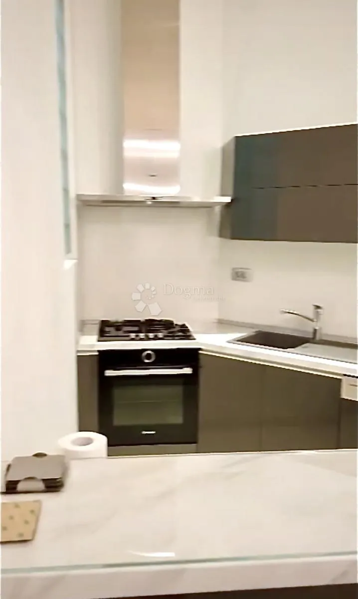 zagreb, donji grad, stan koji oduzima dah, 130 m2 - slika 13