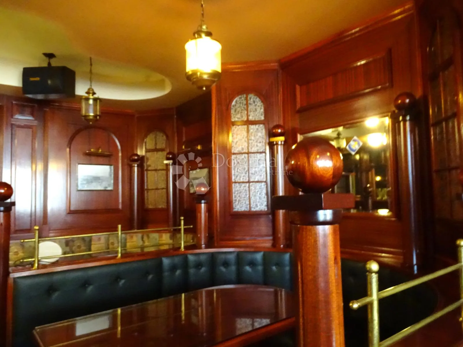 izvrstan caffe bar s iznimnom opremom ! - slika 4