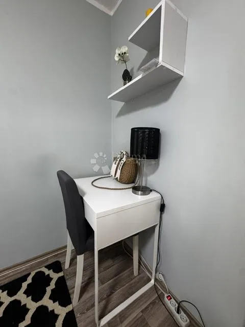 turnić-stilski uređen i potpuno opremljen,1s+db, 43 m2, visoko prizemlje - slika 7