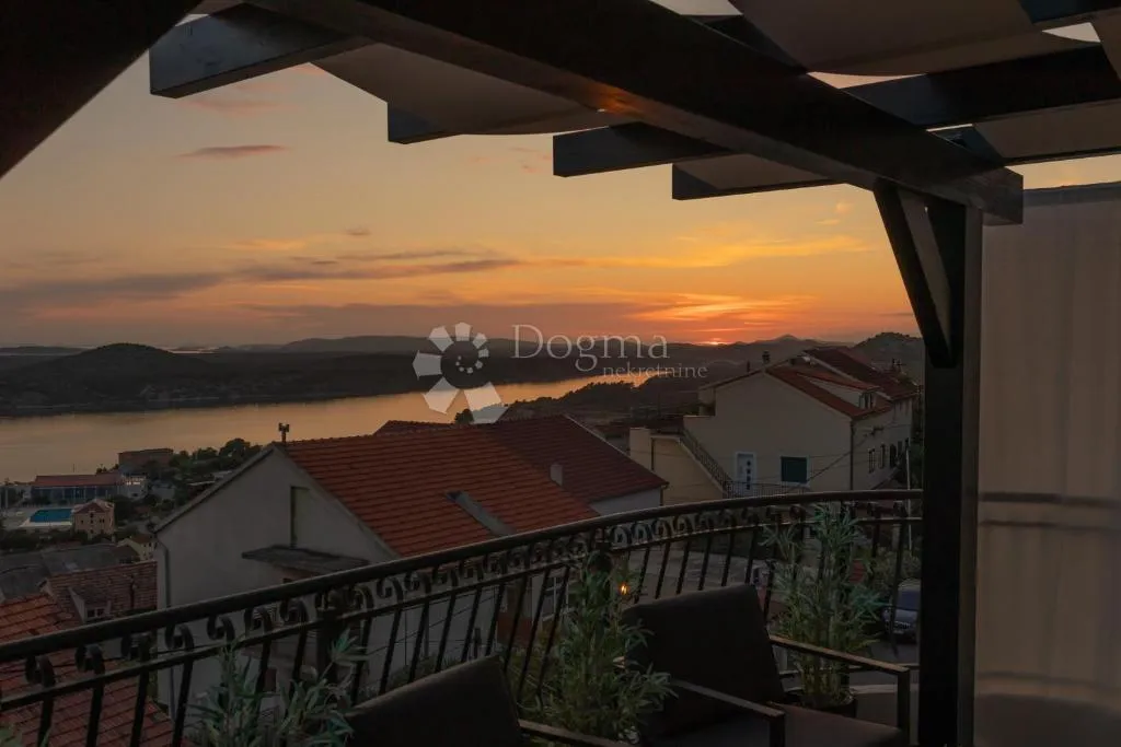 šibenik-penthouse s pogledom na more - slika 26
