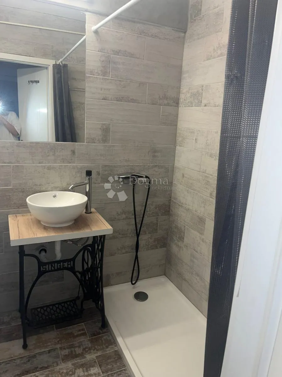stan gornji grad - centar osijeka 40m2 - slika 9