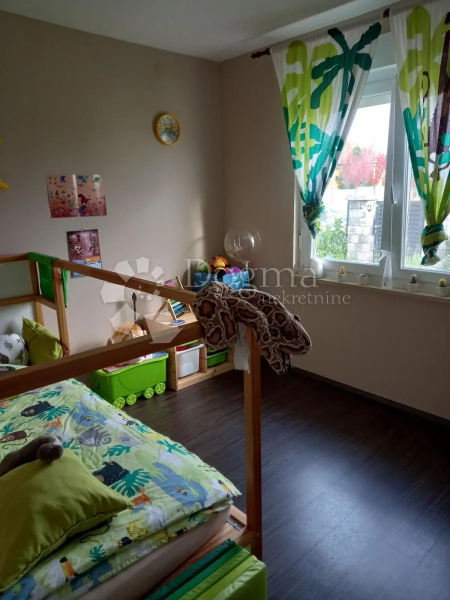 luksuzna kuća u mirnom djelu varaždina - slika 18