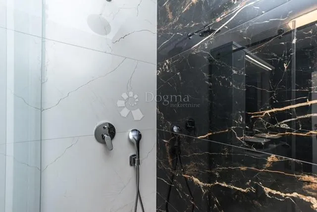 zaton moderna vila - novogradnja sa pogledom na more - slika 26