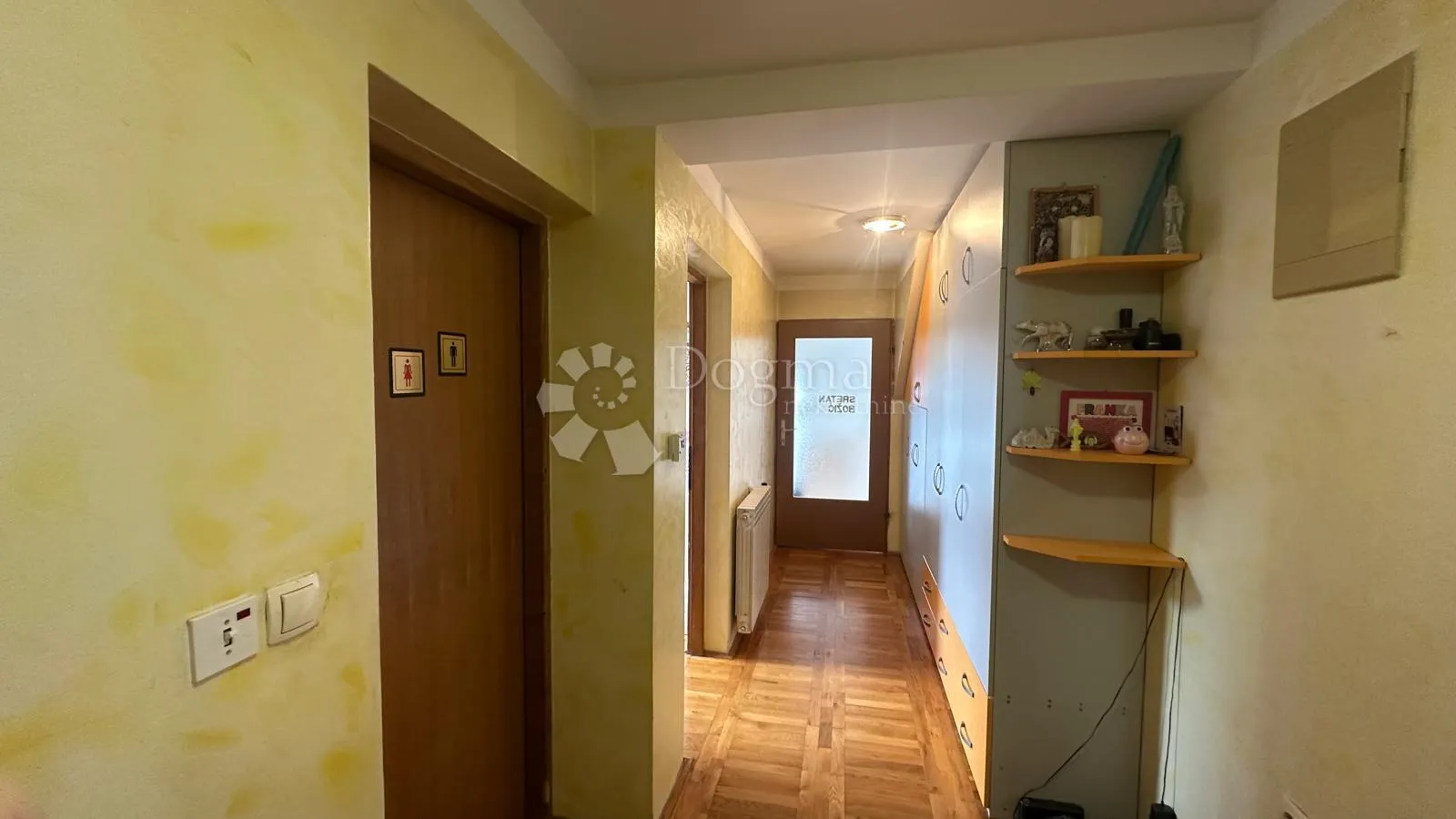 prodaja kuće, sesvete, 252m2 - slika 23