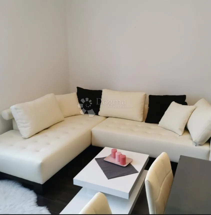 belveder-adaptiran,2s+db,62.53m2,balkon odmah useljiv - slika 4