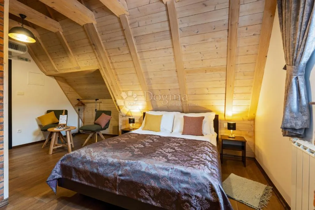 odličan manji hotel sa uigranim poslom - slika 50