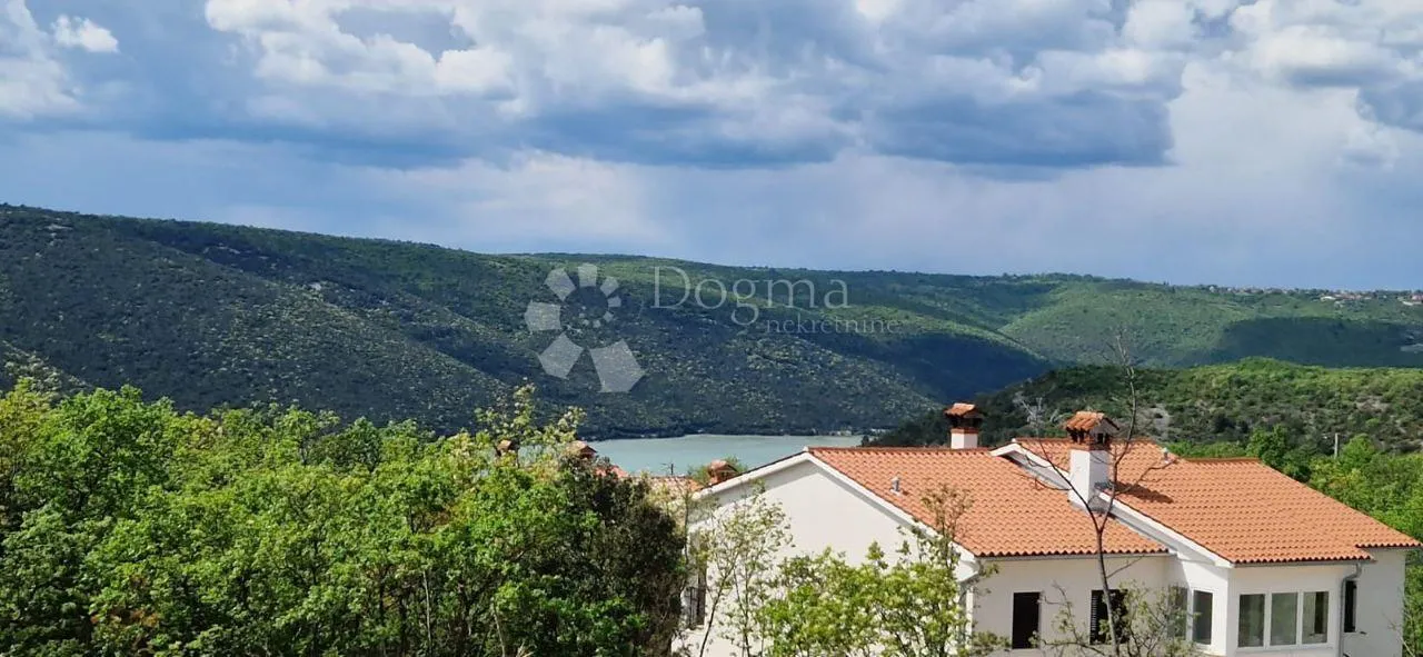 investicija, građevinsko zemljište na moru! okolica labina - slika 7