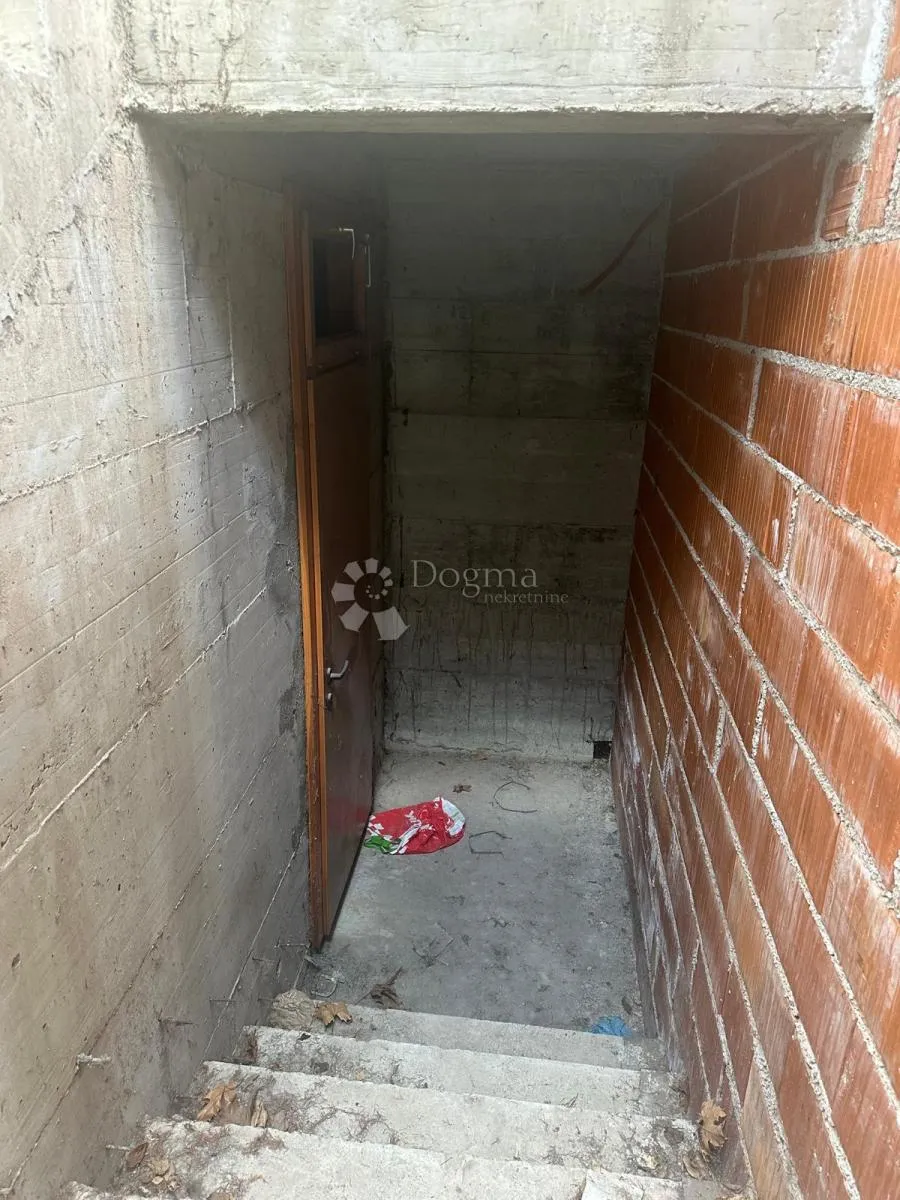 rijetkost u centru varaždina – povijesna vila s velikim potencijalom - slika 27