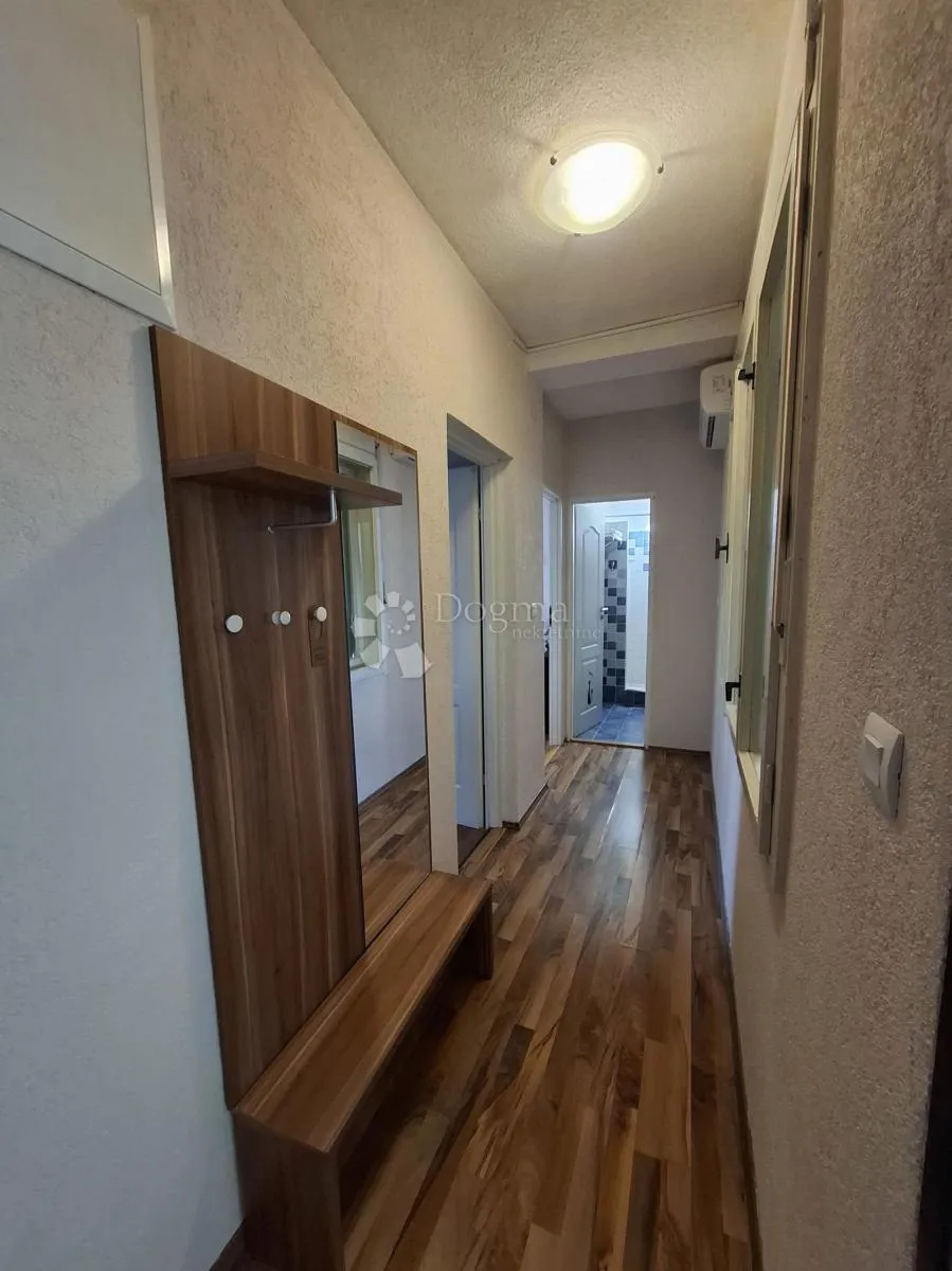 višenamjenska nekretnina s 7 stanova - dvije zgrade - slika 18