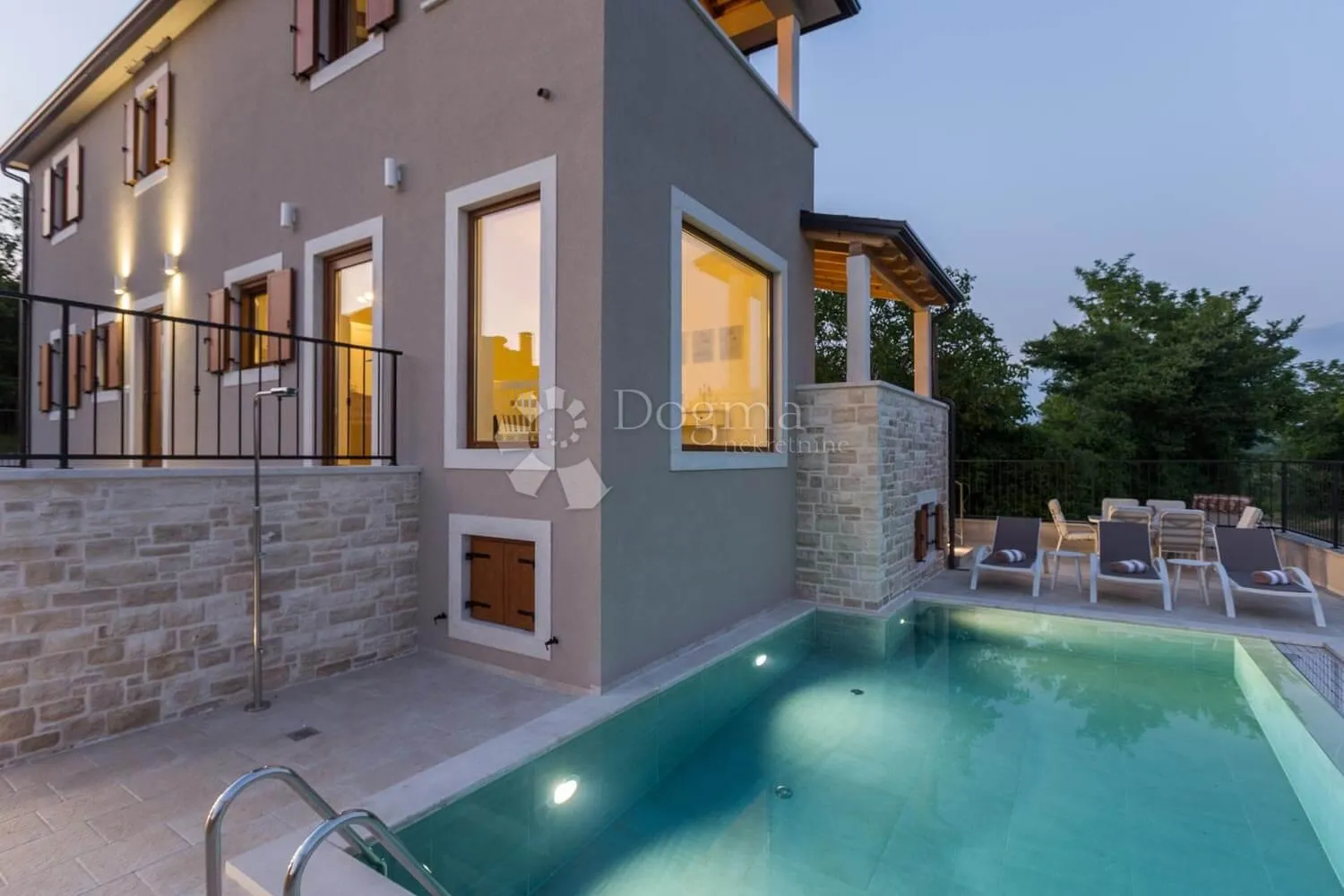 kamena villa s otvorenim pogledom na more i prirodu! - slika 49