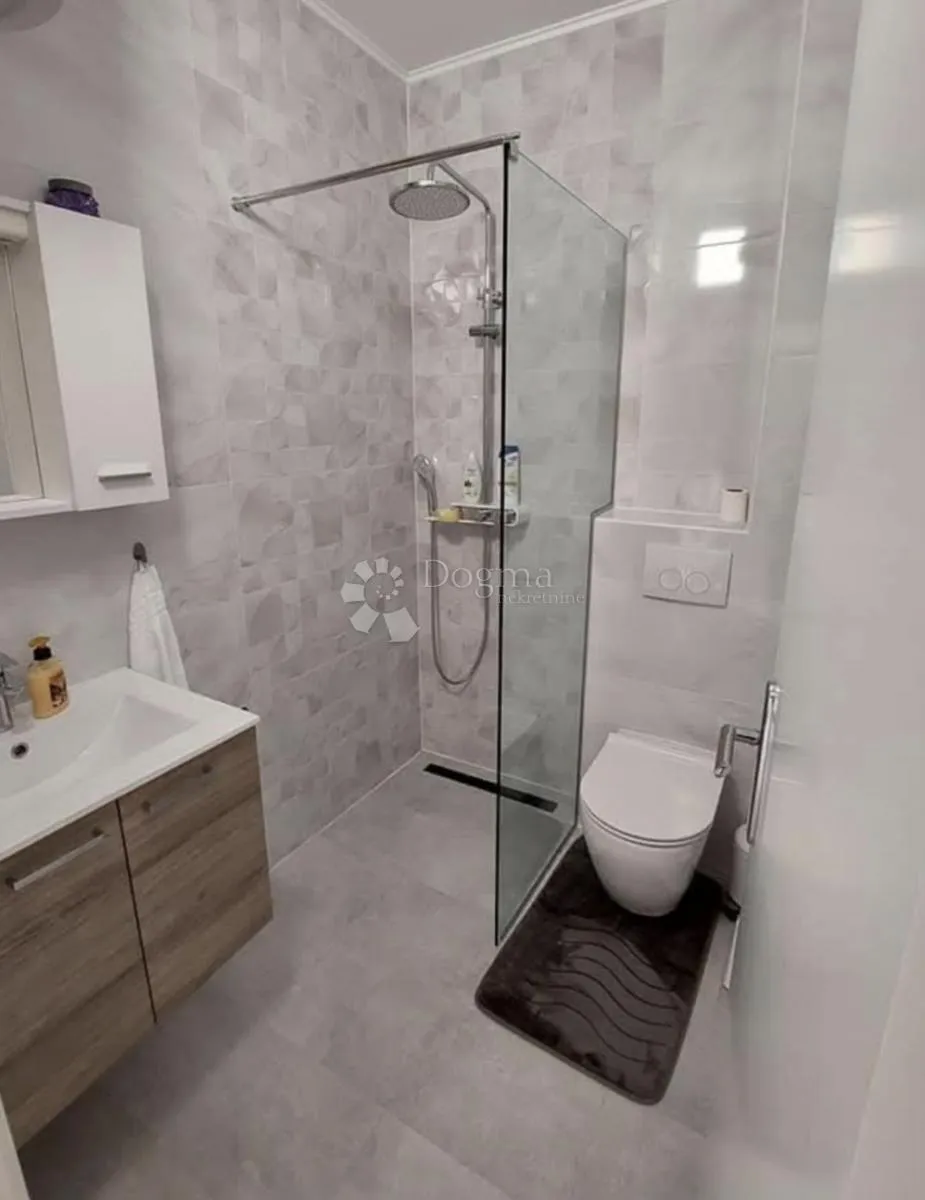dvojna kuća sa tri apartmana, sevid - slika 16