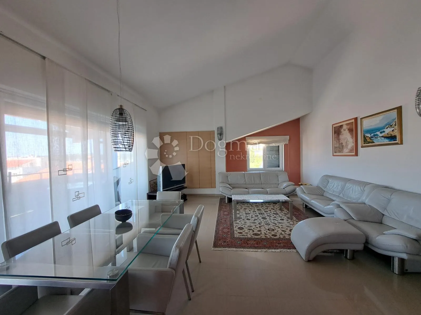 impresivan penthouse s pogledom na more, pješćana uvala - slika 3