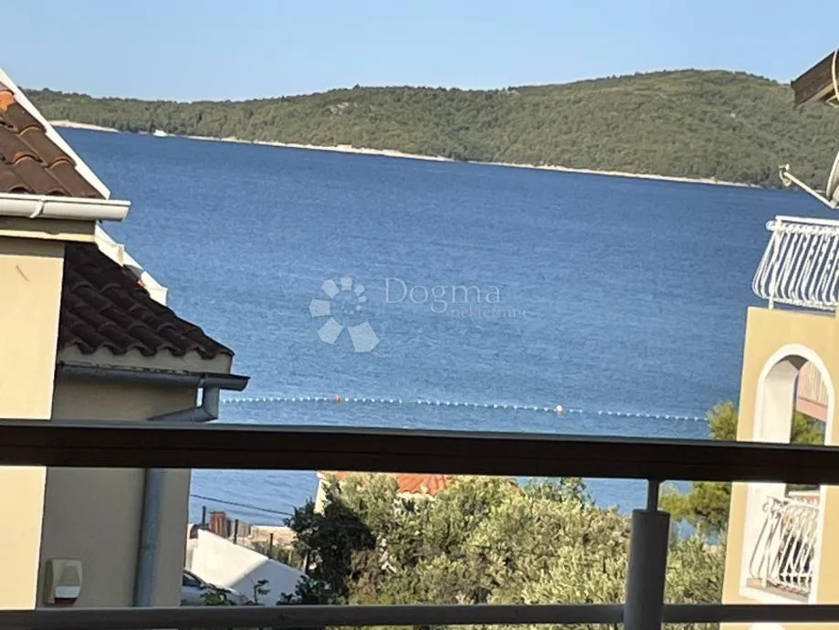 elegantna samostojeća kuća uz more – brodarica, šibenik - slika 15