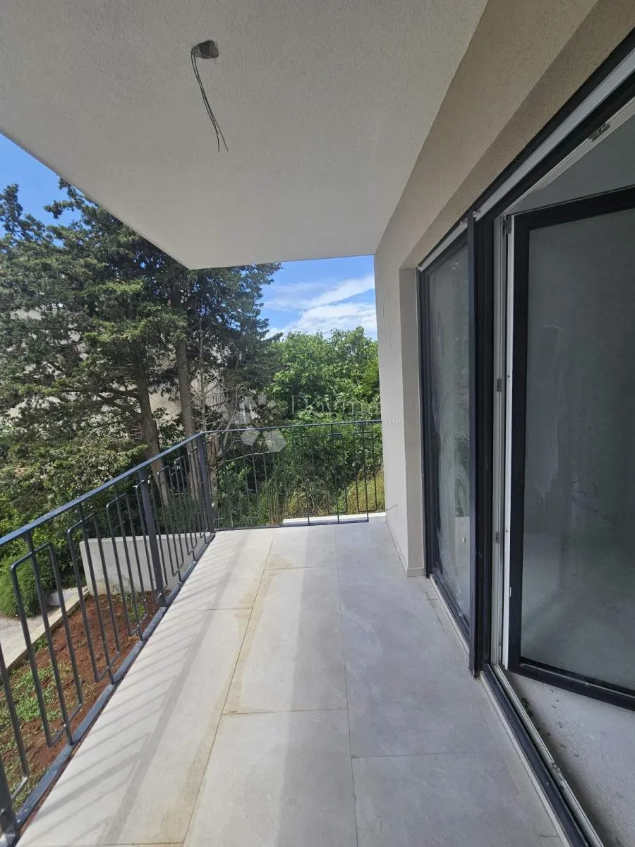 kvalitetna novogradnja pula, 95m2, 2ss+db - slika 4