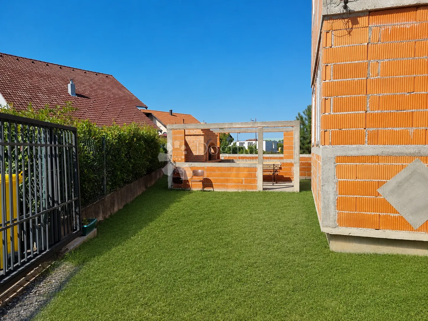 kuća s potencijalom u retkovcu – 330 m2, mogućnost 3 stana - slika 9
