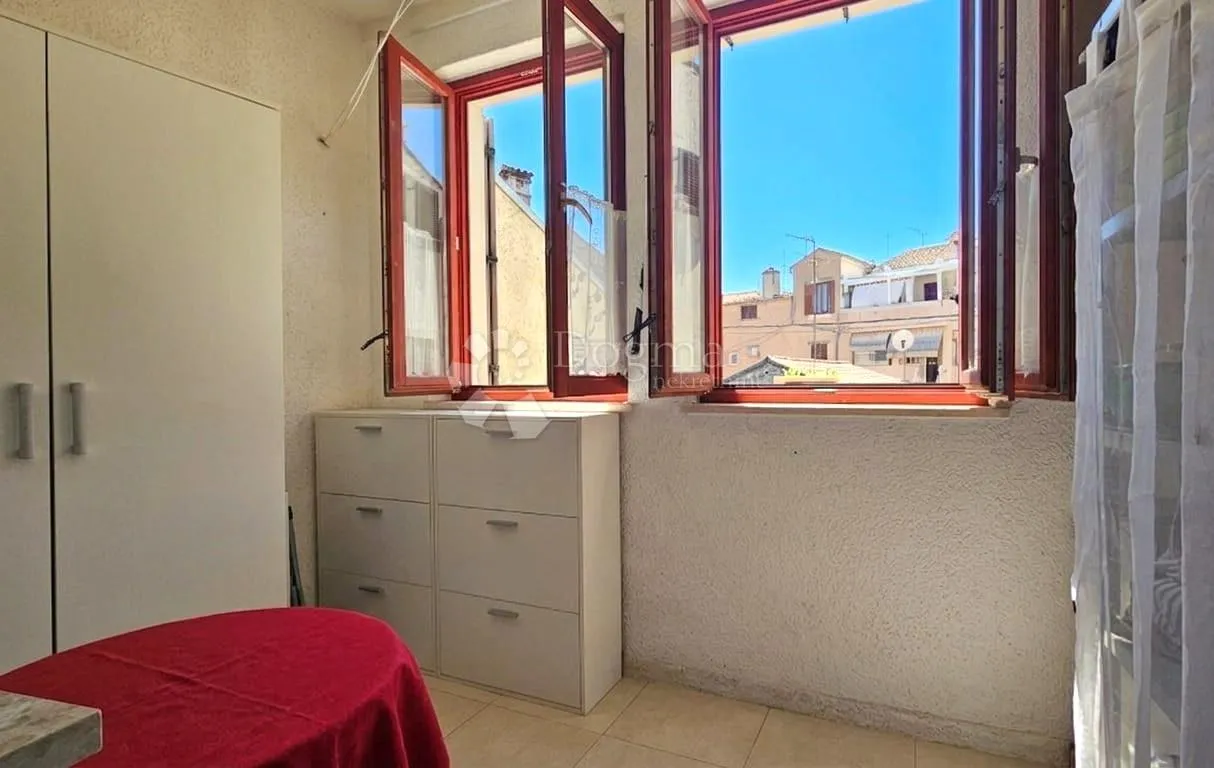rovinj centar – dva uređena stana na vrhunskoj lokaciji - slika 7