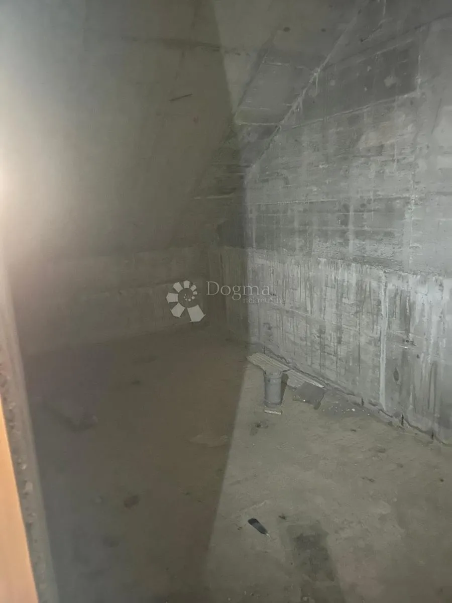 rijetkost u centru varaždina – povijesna vila s velikim potencijalom - slika 29