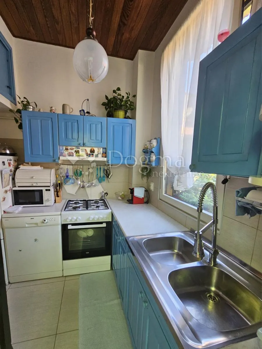 stan + apartman + garaža + konoba + vrt - slika 11