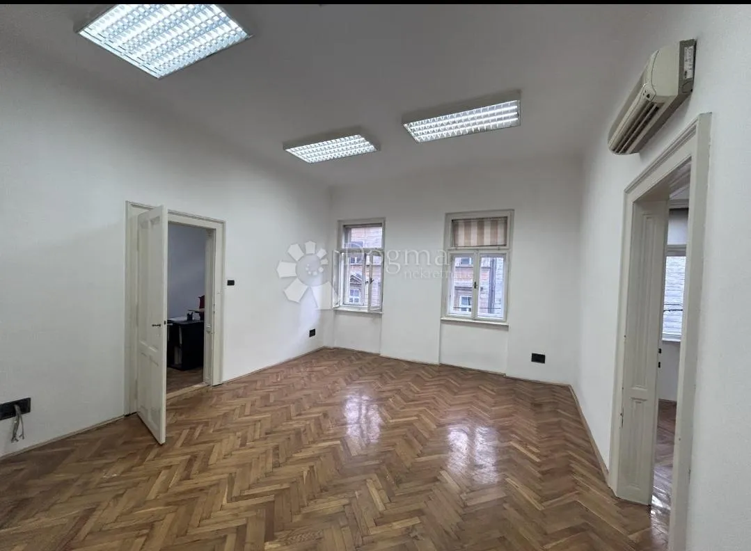 poslovni prostor u strogom centru grada! - slika 4